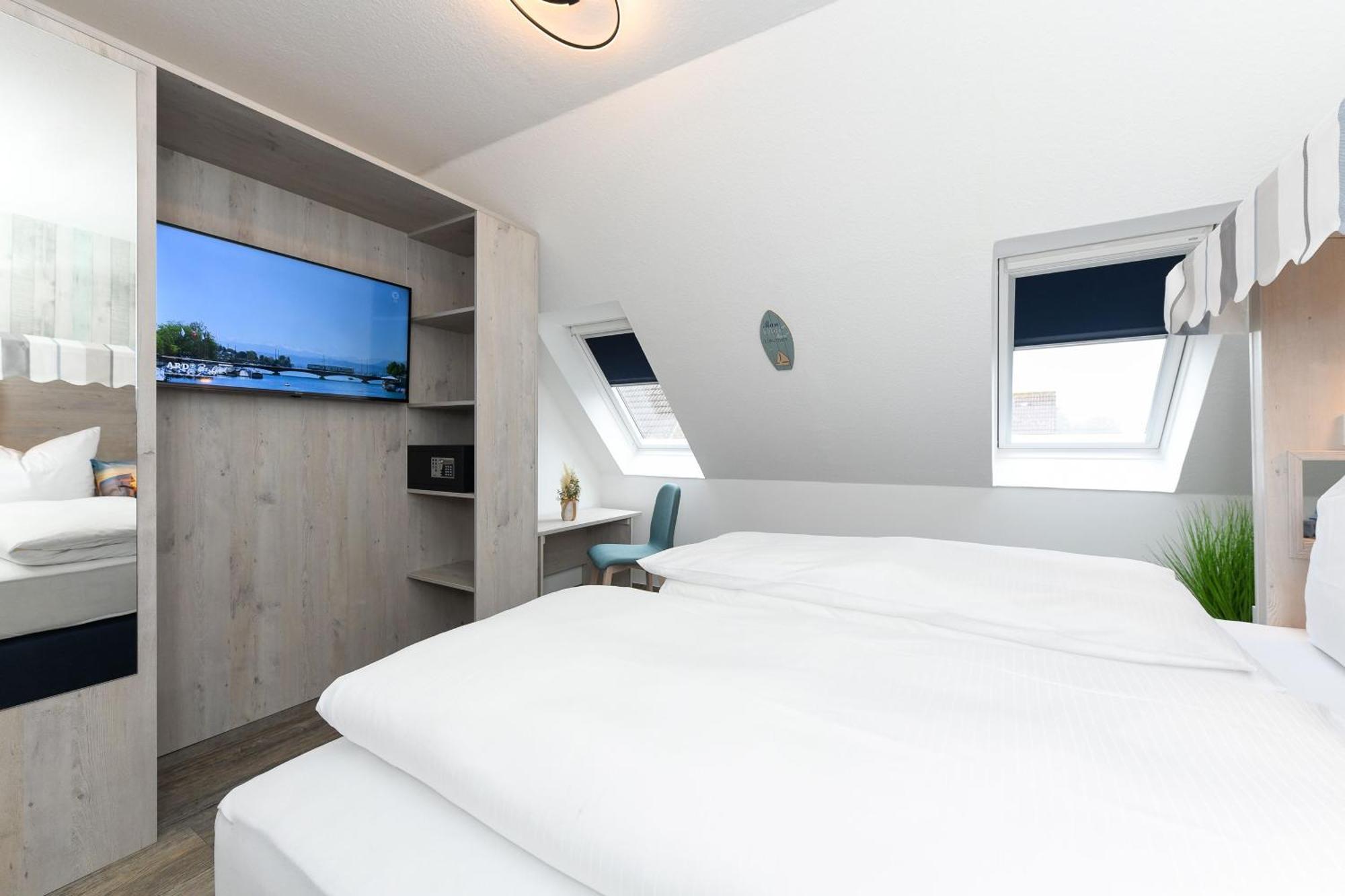 Ferienwohnungen Im Haus Strandkorb Bensersiel Exterior foto